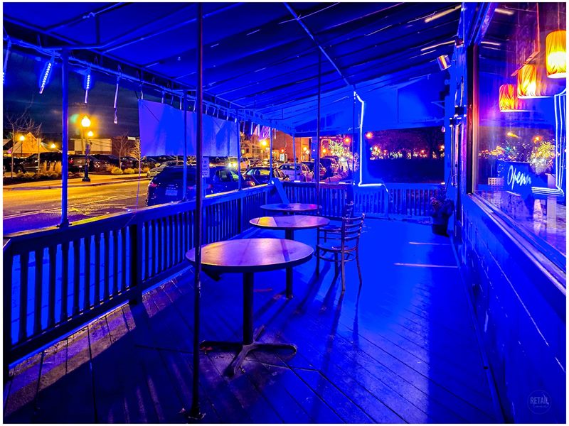 Blue Kuna Smokehouse interior