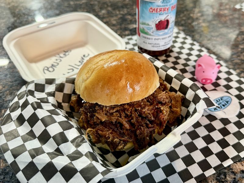 Blue Kuna Smokehouse food